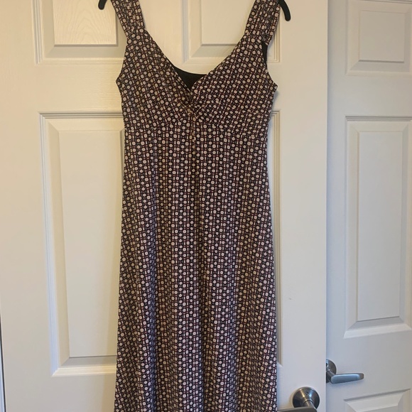 Dress - Picture 1 of 3